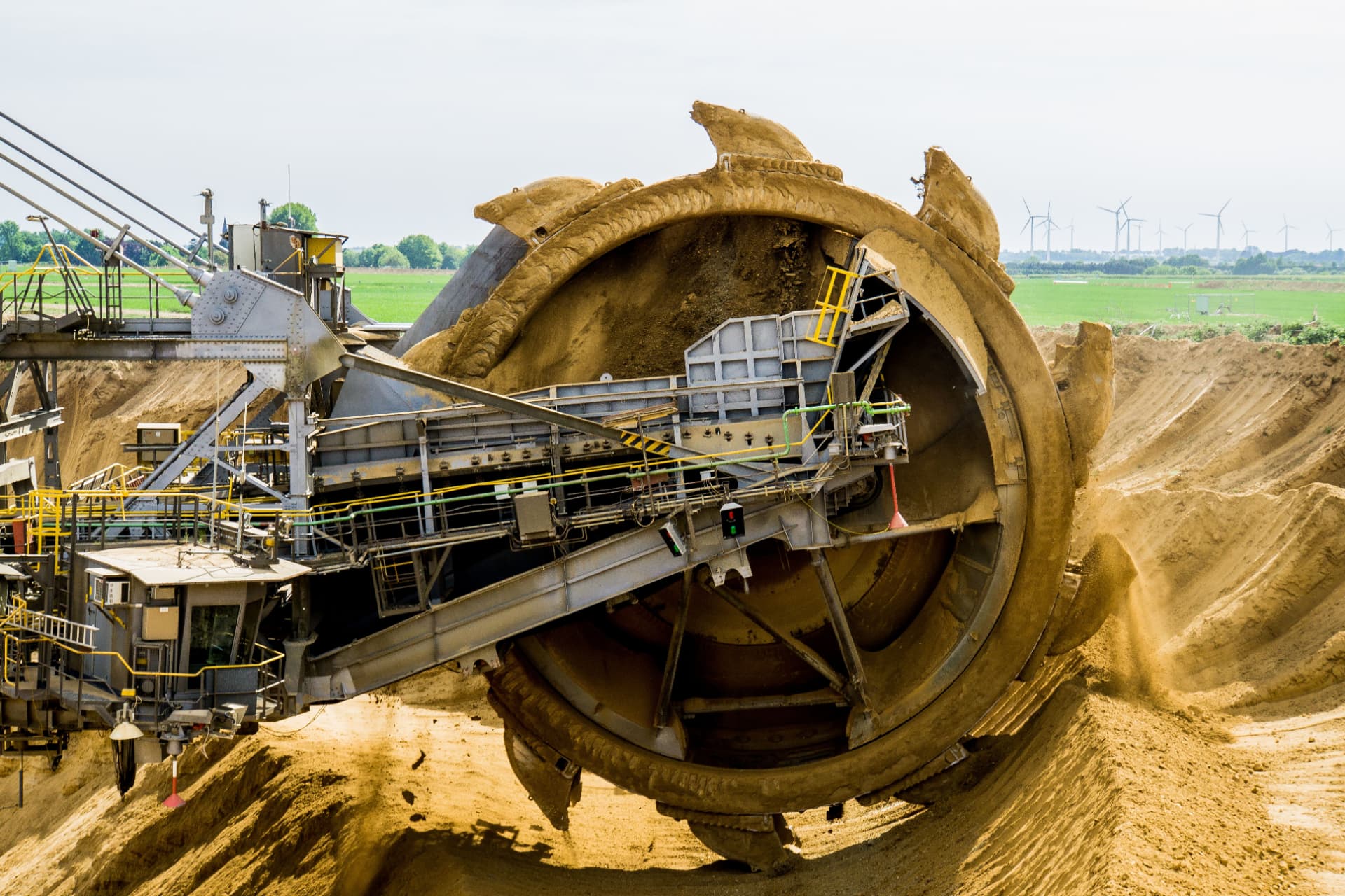 Gold & Precious Metals sector imagery